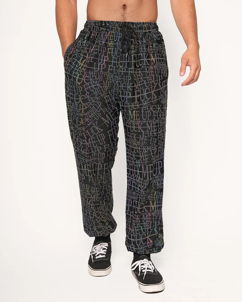 Pantaloni Jogger Reflective Rainbow Alison Wonderland x iHR FMU – Brilla con Stile!